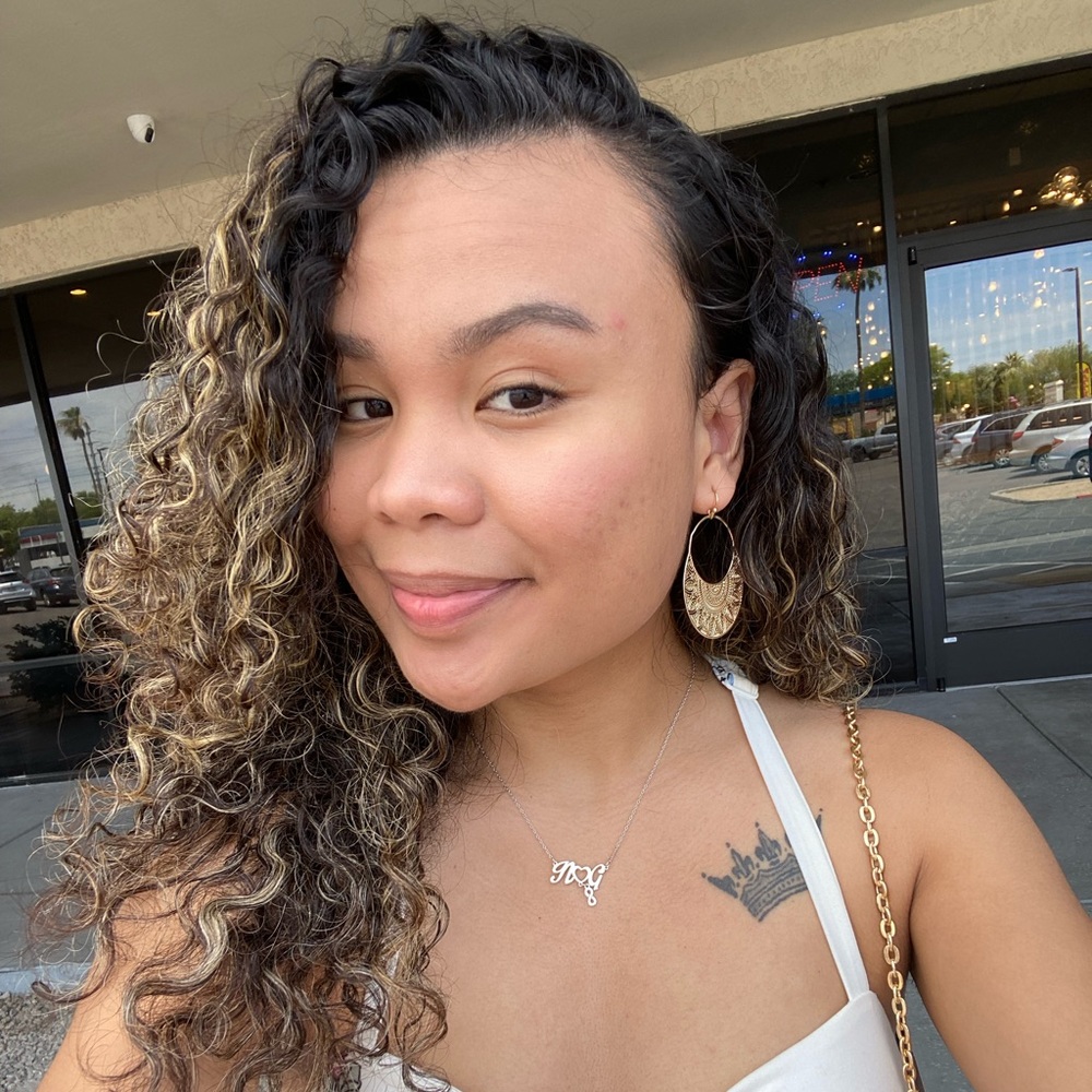 Meet your Posher, Glayza